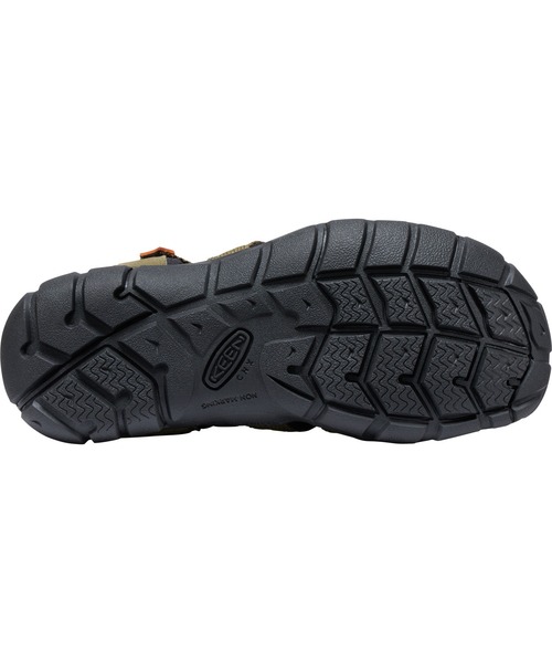KEEN（キーン）の「SEACAMP II CNX / シーキャンプ ツー シーエヌエックス / キッズ サンダル（サンダル・キッズ・ダークオリーブ・23.5cm/22.5cm/22cm/21cm/20cm）」の8枚目の写真
