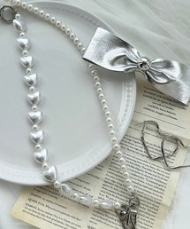 cuorequal（クオレコール）の「パールスマホショルダー（スマホグッズ）」