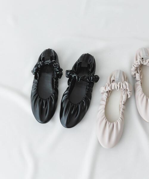 RODE SKO（ロデスコ）の「『MADE IN JAPAN』クシュクシュメリージェーン（バレエシューズ・レディース・オフホワイト/ブラック・37/36/38）」の12枚目の写真