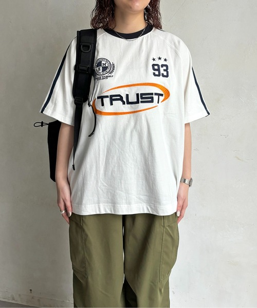 CPCM(シーピーシーエム)の「サッカーユニフォームラグランT(Tシャツ/カットソー・メンズ・ブラック/ホワイト/ネイビー・MEDIUM/LARGE)」の4枚目の写真