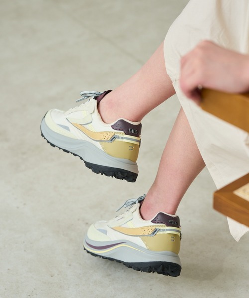 FILA（フィラ）の「【コラボ】 Wavelet TR × emmi / ウェーブレットアルファ × エミ（スニーカー・レディース・ベージュ・23.0cm/24.0cm/25.0cm/26.0cm）」の8枚目の写真