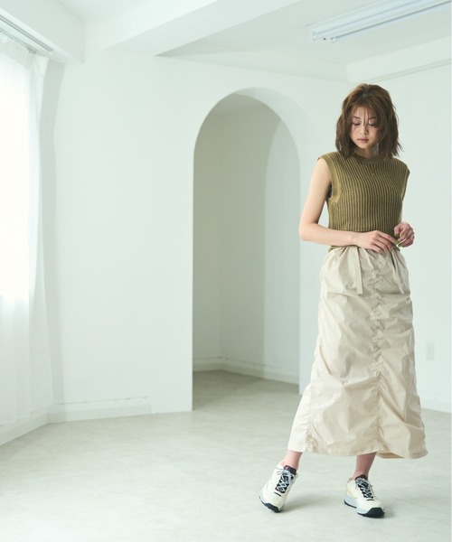 FILA（フィラ）の「【コラボ】 Wavelet TR × emmi / ウェーブレットアルファ × エミ（スニーカー・レディース・ベージュ・23.0cm/24.0cm/25.0cm/26.0cm）」の9枚目の写真