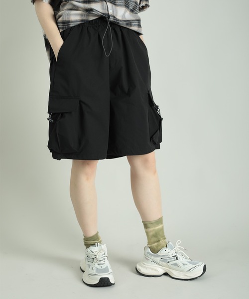 GENXDER(ノンジェンダー)の「GENXDER CARGO SHORTS (SS)(カーゴパンツ・レディース・ブラック/ベージュ/ダークグレー・LARGE/X-LARGE/XX-LARGE/MEDIUM)」の7枚目の写真