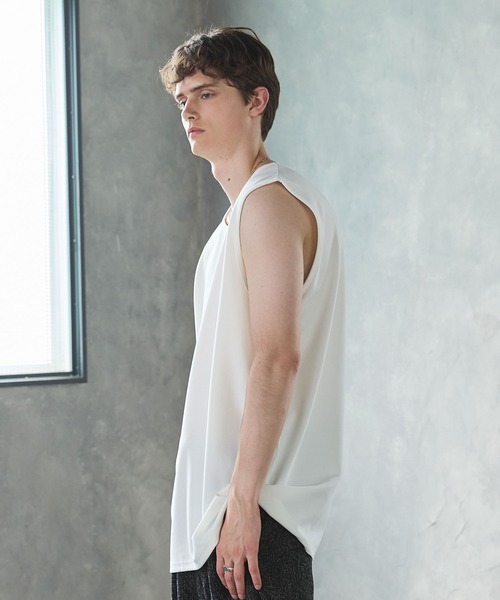 CTHY（シティ）の「接触冷感ルーズシルエットドレープ 梨地ノースリーブカットソー（タンクトップ・メンズ・グレー/ブラック/ホワイト・M/S/XL/L）」の7枚目の写真