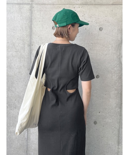 Ungrid(アングリッド)の「ハーフスリーブカットワンピース(ワンピース・レディース・ヘザーグレー/ブラック/オレンジ・FREE)」の7枚目の写真