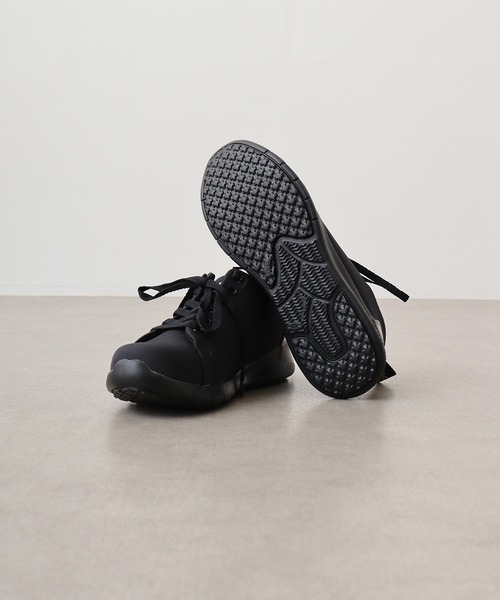 kitson(キットソン)の「kitson 撥水 軽量 ローカット ナイロン ウエッジ スニーカー(スニーカー・レディース・ベージュ/ブラック系その他/グレー・S/M/L/LL)」の6枚目の写真