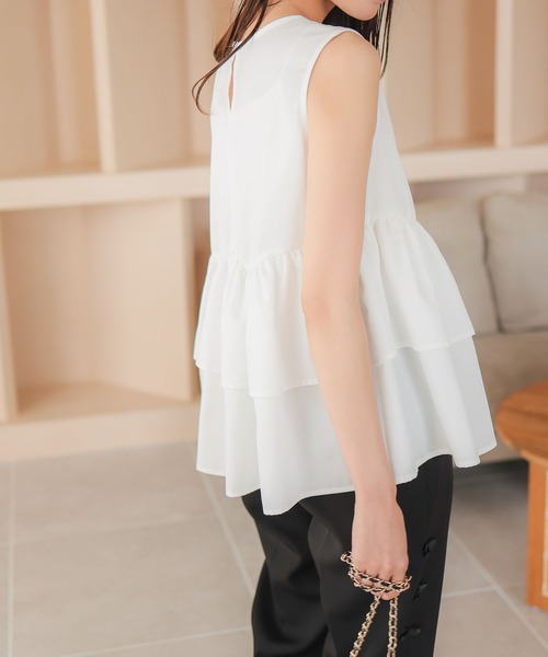 KOBE LETTUCE（コウベレタス）の「ティアードペプラムトップス（シャツ/ブラウス・レディース・ブラック/オフホワイト/イエロー系・M）」の4枚目の写真