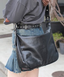 SPINNS | ハトメ合皮ショルダーバッグ(ショルダーバッグ)