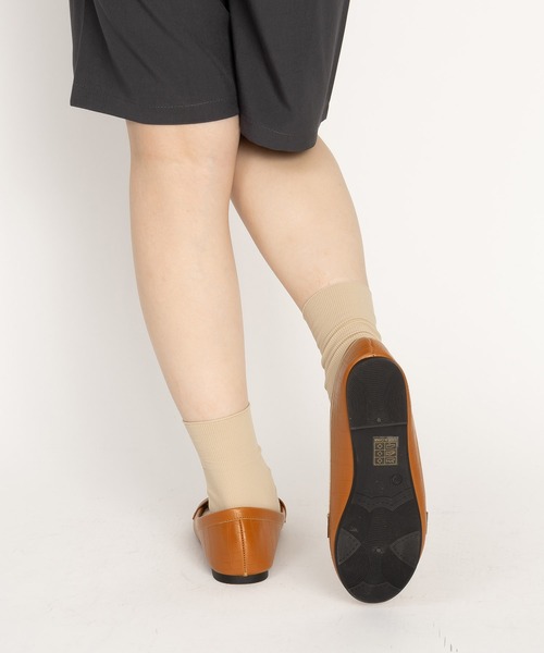 SVEC（シュベック）の「クロコ型押し 甲浅 コインローファー / スリッポン（ローファー・レディース・ブラウン/アイボリー/ブラック/シルバー・36/37/38/39/40）」の19枚目の写真