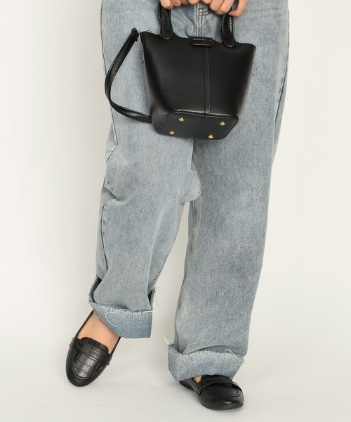 SVEC（シュベック）の「クロコ型押し 甲浅 コインローファー / スリッポン（ローファー・レディース・ブラウン/アイボリー/ブラック/シルバー・36/37/38/39/40）」の13枚目の写真