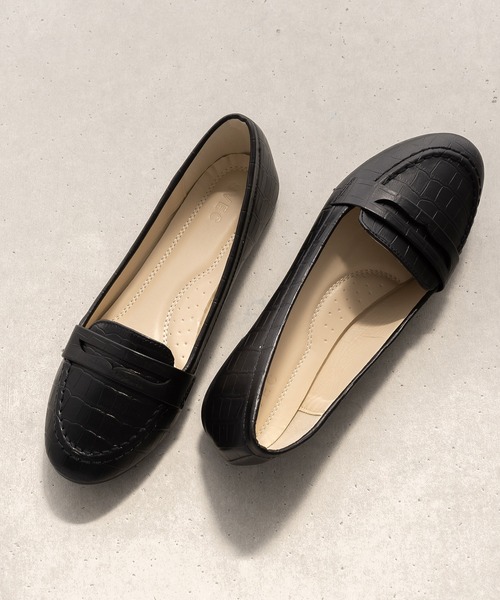 SVEC（シュベック）の「クロコ型押し 甲浅 コインローファー / スリッポン（ローファー・レディース・ブラウン/アイボリー/ブラック/シルバー・36/37/38/39/40）」の9枚目の写真