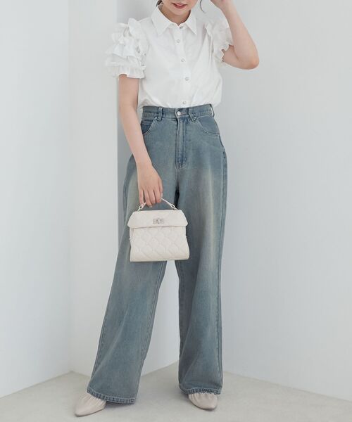 MAJESTIC LEGON（マジェスティックレゴン）の「ミルフィーユフリルスリーブシャツ（シャツ/ブラウス・レディース・オフホワイト/ホワイト系その他2/ブルー・MEDIUM）」の4枚目の写真