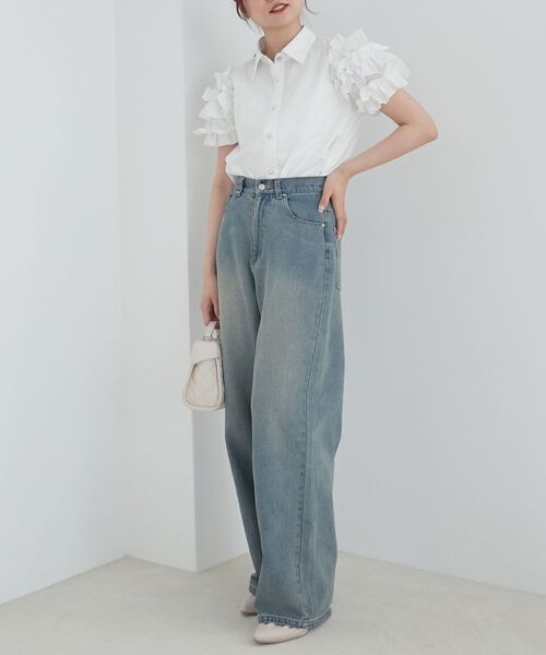 MAJESTIC LEGON（マジェスティックレゴン）の「ミルフィーユフリルスリーブシャツ（シャツ/ブラウス・レディース・オフホワイト/ホワイト系その他2/ブルー・MEDIUM）」の5枚目の写真