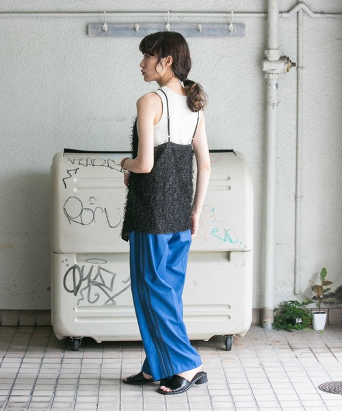 KBF（ケイビーエフ）の「フリンジキャミベスト（キャミソール・レディース・ブラック/アイボリー・ONE）」の7枚目の写真