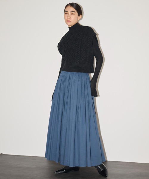 Libra Cue(リブラ キュー)の「ケーブルニットベスト(ベスト・レディース・ブラック/アイボリー・FREE)」の8枚目の写真