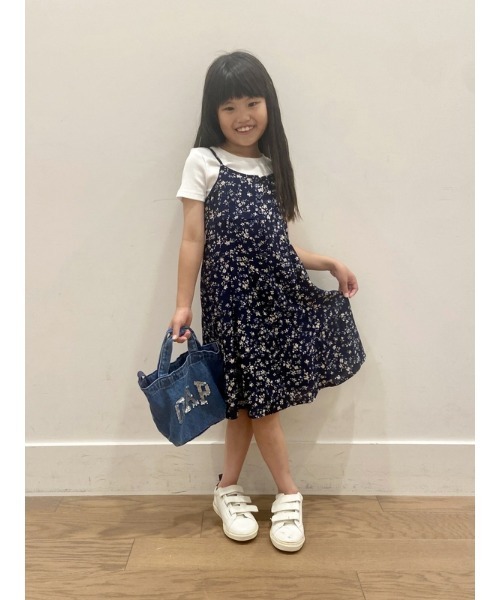 GAP（ギャップ）の「スパークル GAPロゴ トートバッグ (キッズ )（トートバッグ・キッズ・インディゴブルー/ピンク・ONE SIZE）」の9枚目の写真