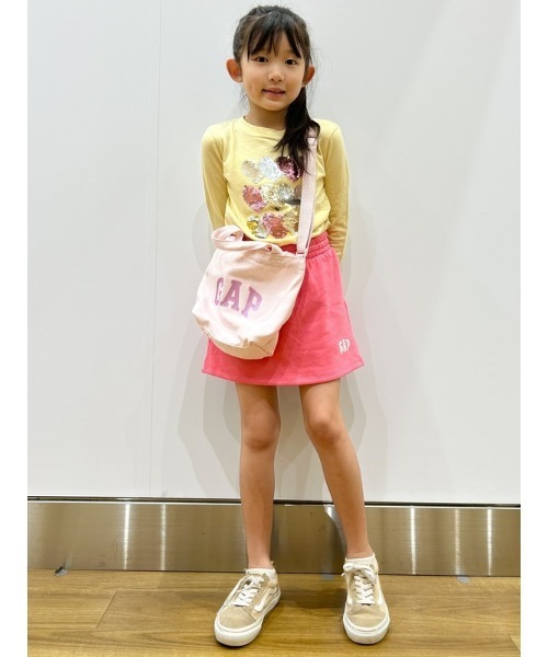 GAP（ギャップ）の「スパークル GAPロゴ トートバッグ (キッズ )（トートバッグ・キッズ・インディゴブルー/ピンク・ONE SIZE）」の8枚目の写真