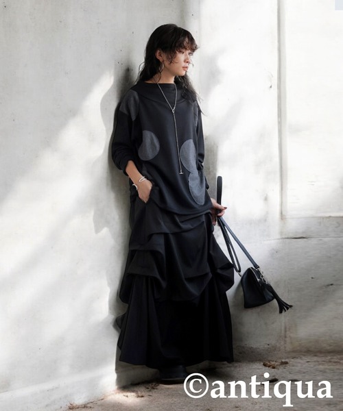 antiqua(アンティカ)の「ドットステッチトップス(Tシャツ/カットソー・レディース・ブラック・ONESIZE)」の2枚目の写真