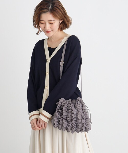 grove(グローブ)の「◆チュールティアード巾着ショルダー(ショルダーバッグ・レディース・グレー/チャコールグレー/ブラック・00)」の4枚目の写真