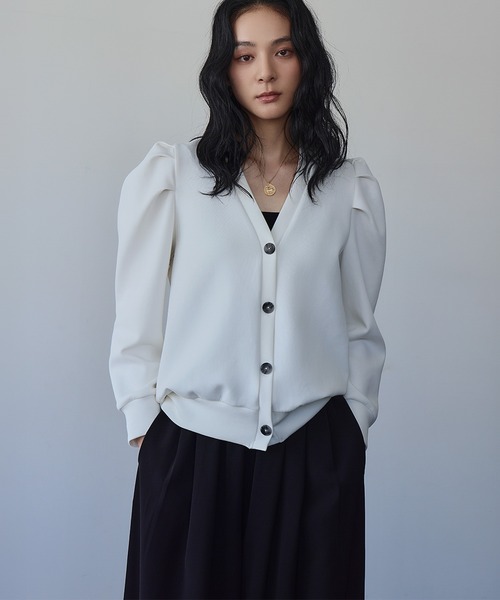 セール】《新色追加》ショルダーギャザーVネックカーディガン