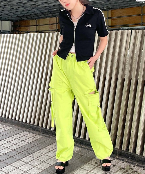 GORGE(ゴージ)の「《サイドジップ×2WAY》レディース カーゴパンツ ドロスト 美脚 ミリタリー 春夏秋(カーゴパンツ・レディース・レッド/ブルー/カーキ/イエロー/ブラック・F)」の4枚目の写真