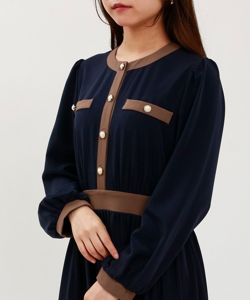 ASTORIA ODIER（アストリアオディール）の「配色デザインワンピース（ワンピース・レディース・ベージュ/ネイビー/ブラック/その他/ブルー・MEDIUM/LARGE）」の22枚目の写真