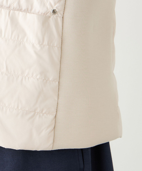 Petit Honfleur(プチオンフルール)の「ハイブリットダウンベスト(ダウンベスト・レディース・アイボリー/ブラック・9号/11号/13号)」の9枚目の写真