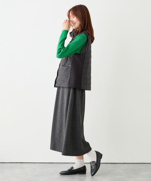 Petit Honfleur(プチオンフルール)の「ハイブリットダウンベスト(ダウンベスト・レディース・アイボリー/ブラック・9号/11号/13号)」の16枚目の写真