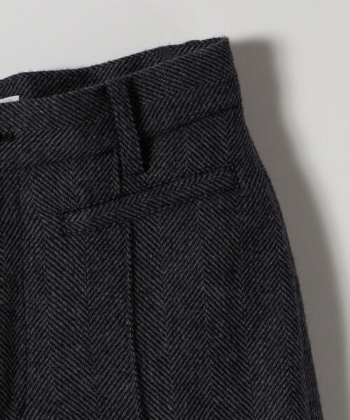 SHIPS any(シップス エニィ)の「SHIPS any:〈手洗い可能〉ヘリンボーン ストレート タック パンツ(その他パンツ・レディース・チャコールグレー/ブラウン・38/36)」の19枚目の写真