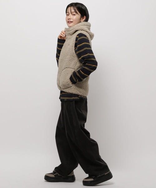 GYMPHLEX（ジムフレックス）の「【GYMPHLEX(ジムフレックス)】ボアフードベスト（ベスト・レディース・ネイビー/ライトベージュ/アイボリー・MEDIUM）」の8枚目の写真