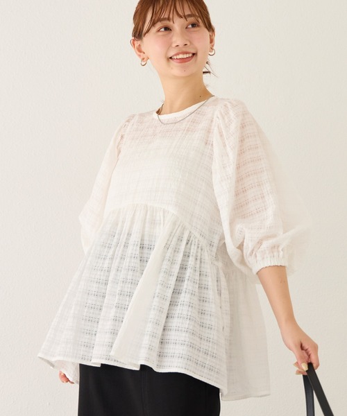 LAVEANGE（ラビアンジェ）の「【洗える】シアーチェックギャザーチュニック（シャツ/ブラウス・レディース・ブラック/オフホワイト/グリーン・M/LL/3L/4L/5L）」の4枚目の写真