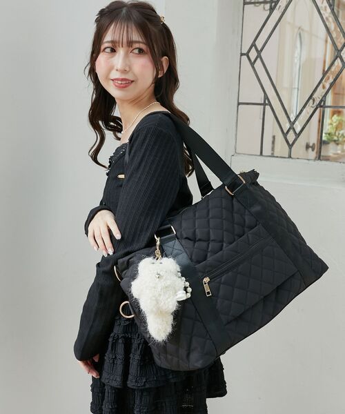 MAJESTIC LEGON(マジェスティックレゴン)の「キルティングトラベルボストン(ボストンバッグ・レディース・ピンク/アイボリー/ブラック/ライトグレー/イエロー/ライトグリーン・MEDIUM)」の18枚目の写真
