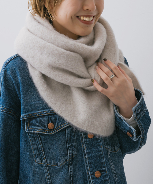 3万の品、未使用spick & spanリアルアルパカのボアストール！ Spick & Span（スピックアンドスパン）の「アルパカニット