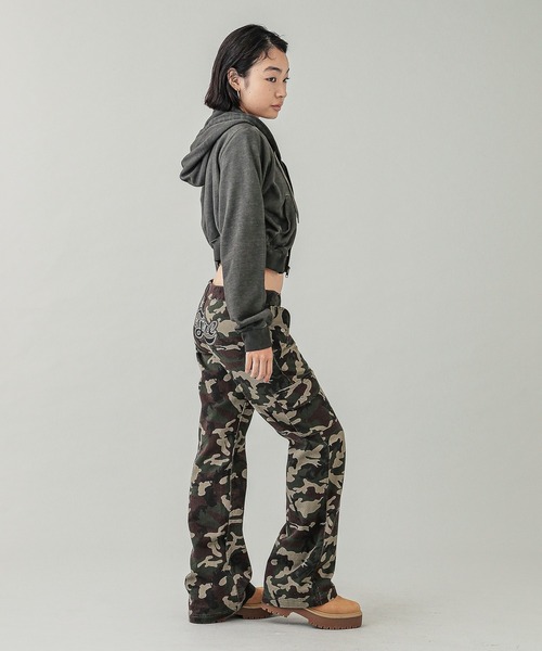X-girl(エックスガール)の「FADED COMPACT ZIP UP HOODIE(パーカー・レディース・ライトブルー/ブラック/ピンク・M/S)」の9枚目の写真