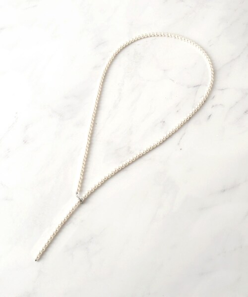 UNTITLED（アンタイトル）の「【セレモニー】パール調フリークリップネックレス（ネックレス・レディース・ホワイト系/ライトグレー・99）」の4枚目の写真