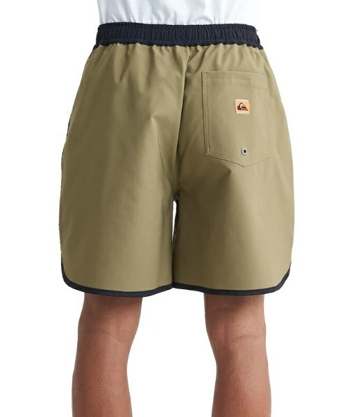 Quiksilver(クイックシルバー)の「JP SCALLOP BAGGY SHO/クイックシルバーウエストゴムバギーショーツ(その他パンツ・メンズ・ブラック/グリーン/カーキ・MEDIUM/LARGE/X-LARGE)」の6枚目の写真