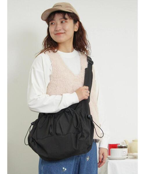 Samansa Mos2(サマンサ モスモス)の「ベーシックロングTシャツ(Tシャツ/カットソー・レディース・ブラック/オフホワイト・F)」の9枚目の写真