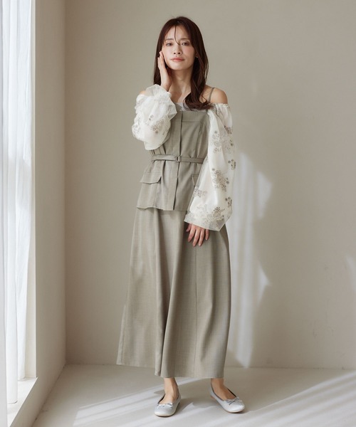 mysty woman（ミスティウーマン）の「フローラル刺繍スリーブニットプルオーバー  320880（ニット/セーター・レディース・ピンクベージュ/ブラック/アイボリー/グレイッシュブルー・FREE）」の13枚目の写真