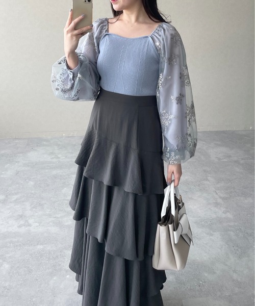 mysty woman（ミスティウーマン）の「フローラル刺繍スリーブニットプルオーバー  320880（ニット/セーター・レディース・ピンクベージュ/ブラック/アイボリー/グレイッシュブルー・FREE）」の12枚目の写真