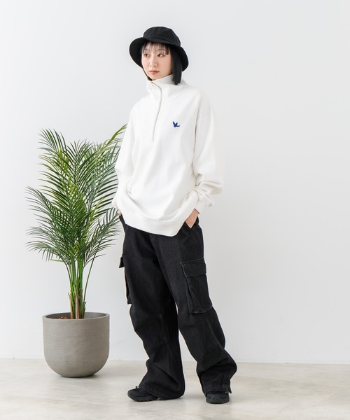 (What it isNt)ART BY MARKGONZALES(ワットイットイズント)の「【(What it isNt)ART BY MARKGONZALES / (ワットイットイズント) アートバイ マークゴンザレス】バックプリントハーフジップスウェットトレーナー(スウェット・メンズ・パープル/ホワイト/チャコールグレー・X-LARGE/MEDIUM/LARGE)」の8枚目の写真