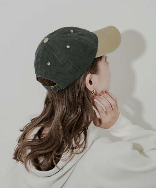 SMELLY(スメリー)の「バイカラーロゴキャップ(キャップ・レディース・ブラウン/チャコールグレー・-)」の5枚目の写真