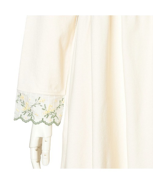 KID BLUE（キッドブルー）の「キッドブルー -ミモザレースインレイ -長袖ワンピース -KRBR516 -kidblue（ルームワンピース・レディース・サックスブルー/アイボリー・M）」の7枚目の写真