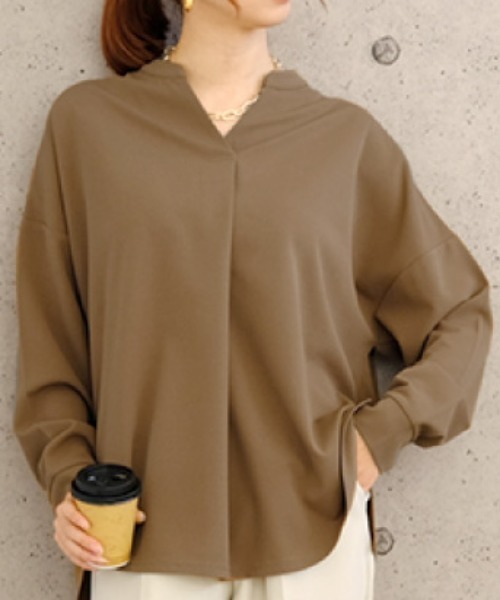 aquagarage(アクアガレージ)の「フロントタックスキッパーブラウス(シャツ/ブラウス・レディース・グレイッシュベージュ/オフホワイト/ブラック/ネイビー・M/L)」の11枚目の写真