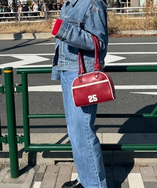 FOREVER 21（フォーエバー トゥエンティーワン）の「【2025SS】ナンバリングミニボストン（ボストンバッグ・レディース・ブラウン/レッド/ネイビー/ブルー/イエロー・FREE）」の21枚目の写真