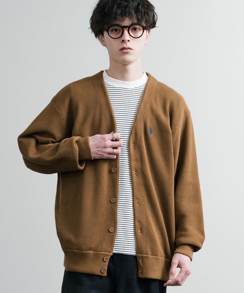 U.S. POLO ASSN.(ユーエスポロアッスン)の「U.S. POLO ASSN ユーエスポロアッスン オーバーサイズワンポイントロゴ刺繍ニットカーディガン(カーディガン/ボレロ・メンズ・ライトブラウン/サンドベージュ/ベージュ/ネイビー/ブラック/ライトブルー・M/LL/L)」の1枚目の写真