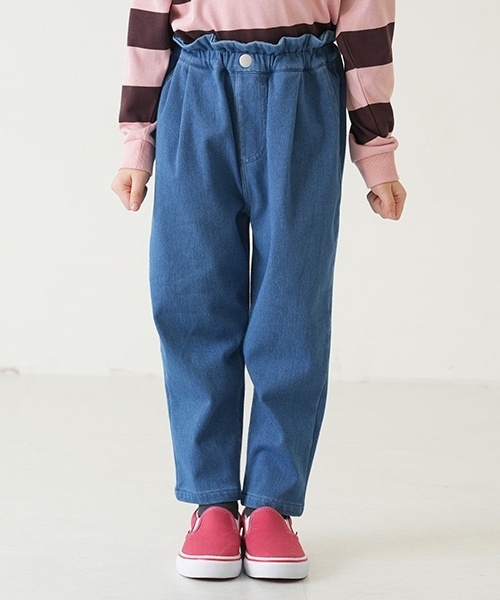and D. petit main(アンドディープティマイン)の「【クロップド丈】ウエストフリルムジテーパードパンツ(スウェットパンツ・キッズ・ブルー/ベージュ/ブラック/ライトカーキ/ラベンダー・150cm/140cm/130cm/100cm/90cm/120cm/110cm)」の1枚目の写真