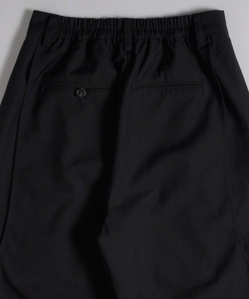 MUHET（ミュエータ）の「side cut out layered slacks pants / サイドカットアウトレイヤードスラックスパンツ（スラックス・レディース・ブラウン/オフホワイト/ブラック・SMALL/MEDIUM）」の6枚目の写真