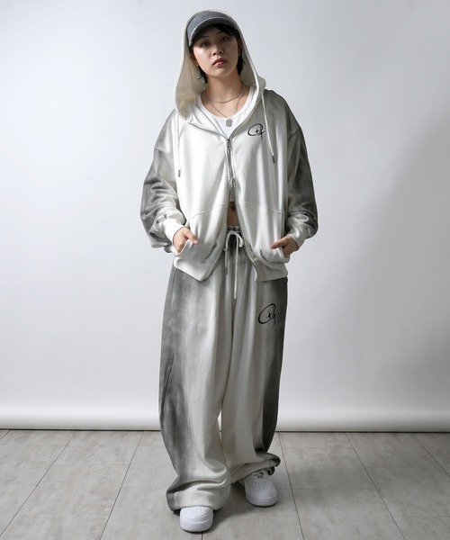 one point stitch spray processing full zip hoodie/ワンポイント刺繍