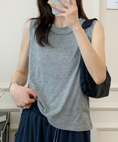 LOWO(ロワ)の「ノースリーブクルーネックTシャツ カットソー(Tシャツ/カットソー・レディース・ブラック×ホワイト/モカ/グレー/オフホワイト/ベージュ/ブラック・FREE)」の8枚目の写真