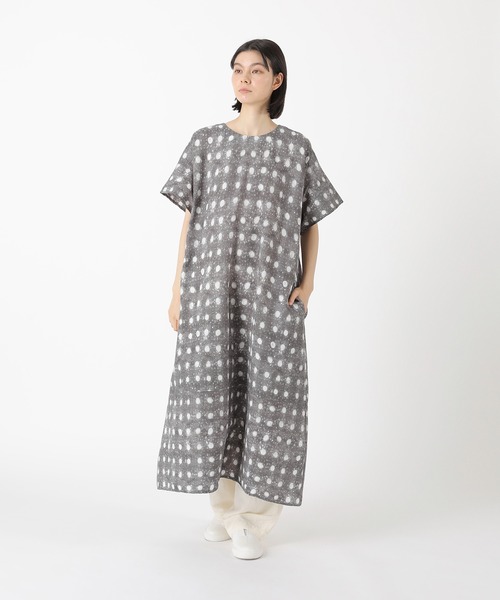 Plantation(プランテーション)の「スミドットYOORYUU PT / ワンピース / (O)(ワンピース・レディース・ダークグレー/ピンク/ライトグレー・M size)」の8枚目の写真